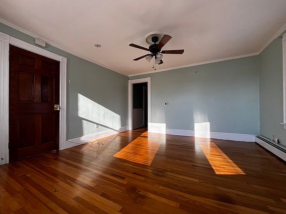 4th image of 263 Middlesex St #2
