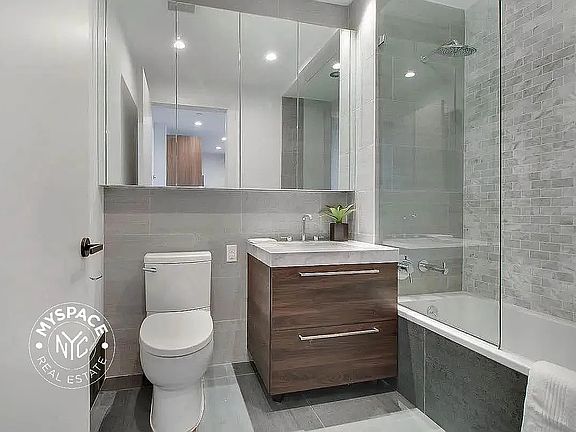 3rd image of 1825 Ocean Ave #3F