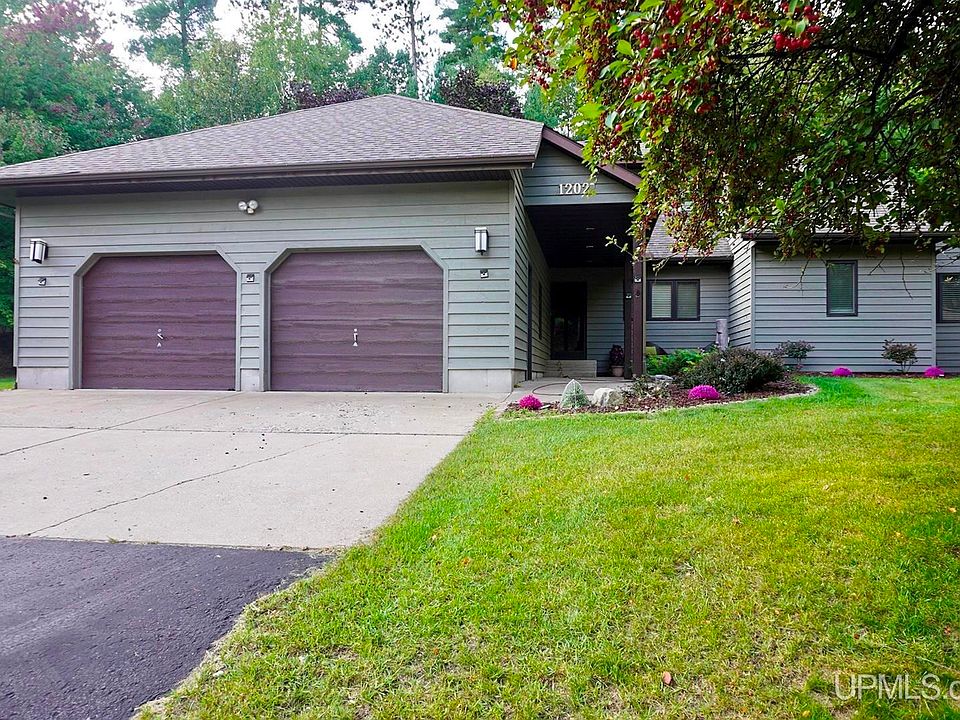 1st image of 1202 Pine Ct