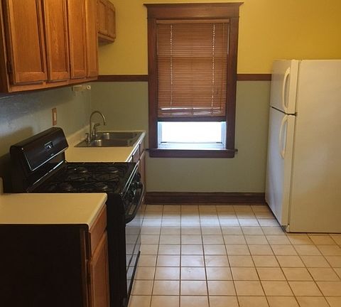 5th image of 209 Circle Ave