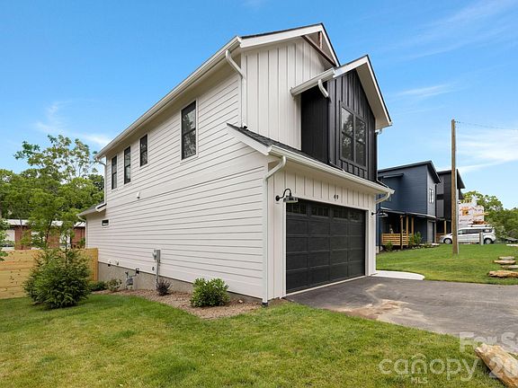 2nd image of 49 Johnson Dr #5