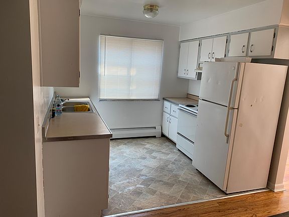 5th image of 1928 Sutton Ave #1