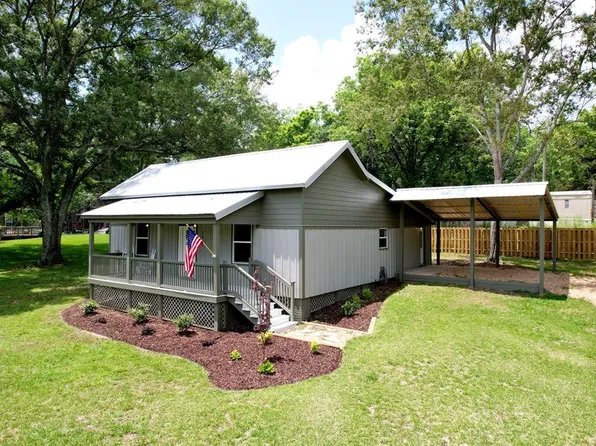 1065 Dogwood Dr, McComb, MS 39648