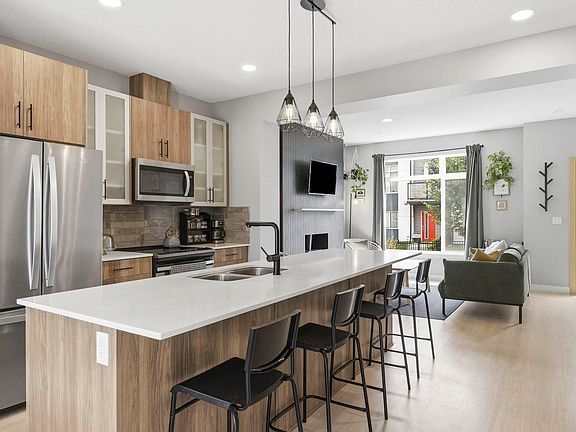 5th image of 804 Welsh Dr SW #80