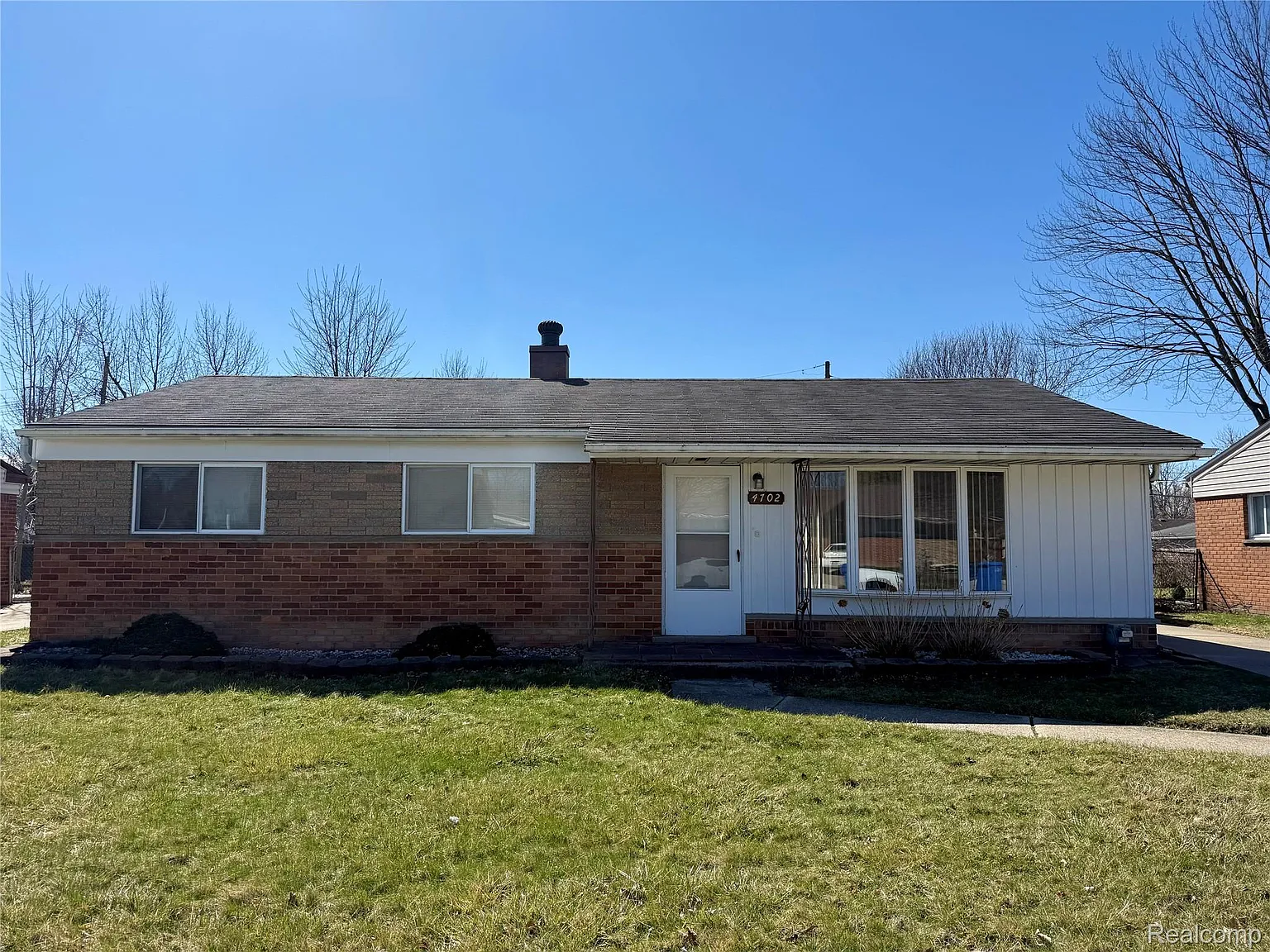 4702 Arden Ave photo 1