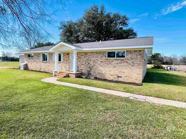 16951 Acadiana Dr, Summerdale, AL 36580