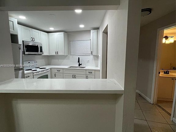 2nd image of 4255 N University Dr APT 109