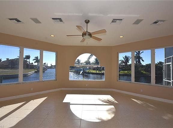2nd image of 954 Clarellen Dr