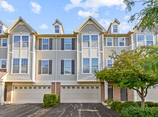3337 Kentshire Cir, Aurora, IL 60504