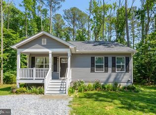 218 Shorewood Dr, Colonial Beach, VA 22443