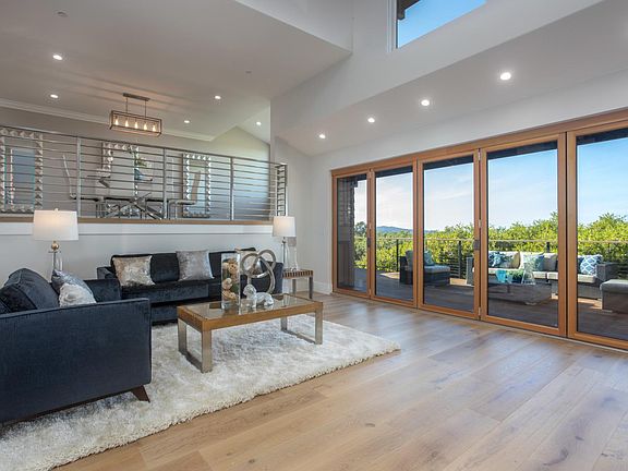 2nd image of 35 Hallmark Cir