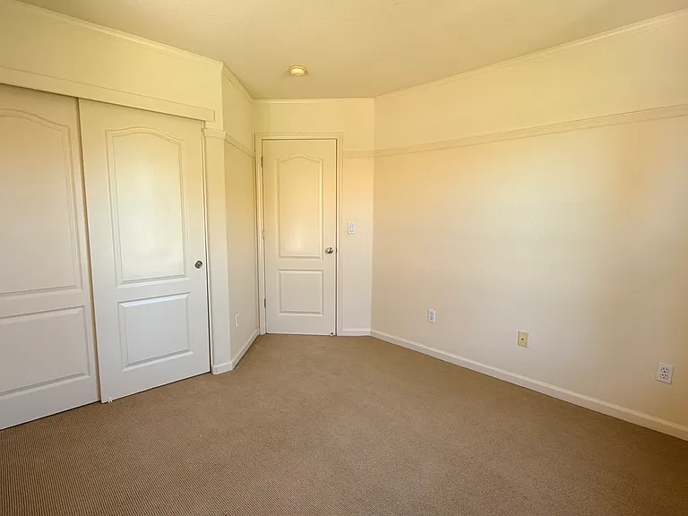 217 Santa Barbara St — Photo 19