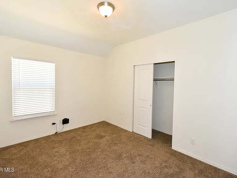 1253 Indigo Sky St — Photo 16