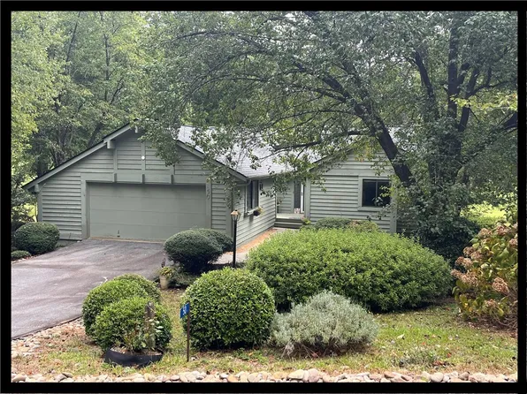 50 Par Harbor Way, Salem, SC 29676