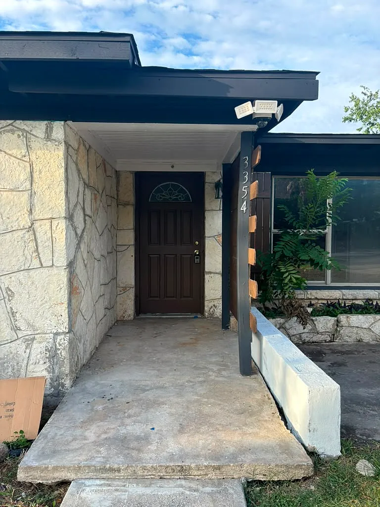 4 bed, 1760 sqft, $1,950 — Photo 2