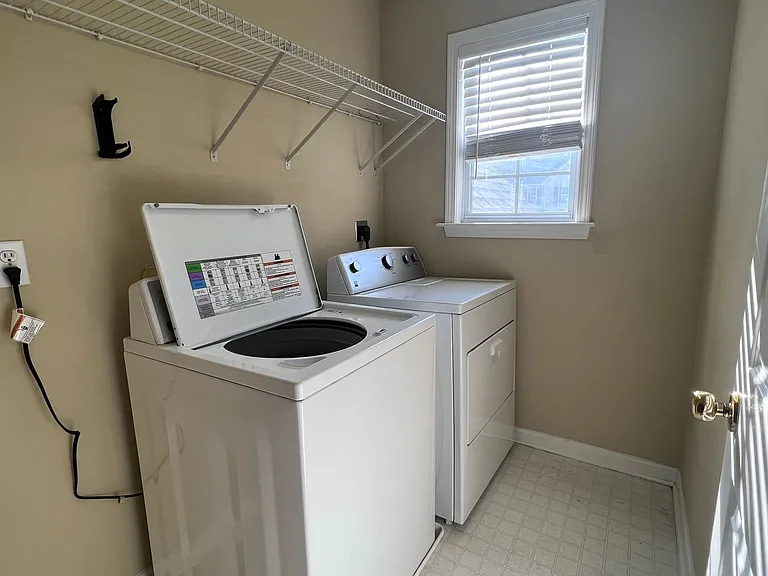 201 Tecumseh Ct — Photo 17