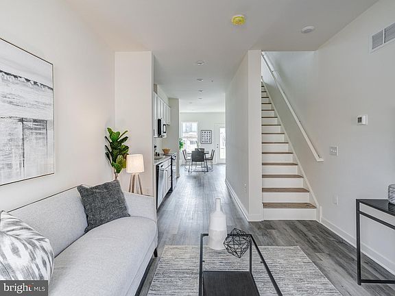 2nd image of 2066 E William St