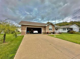 606 Dunn St, Bellevue, IA 52031