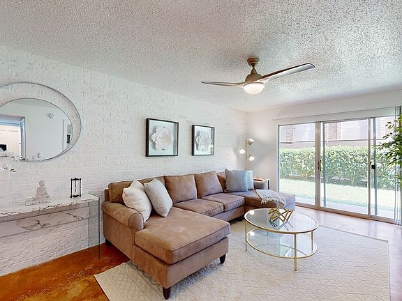3rd image of 500 S Congress Ave #137