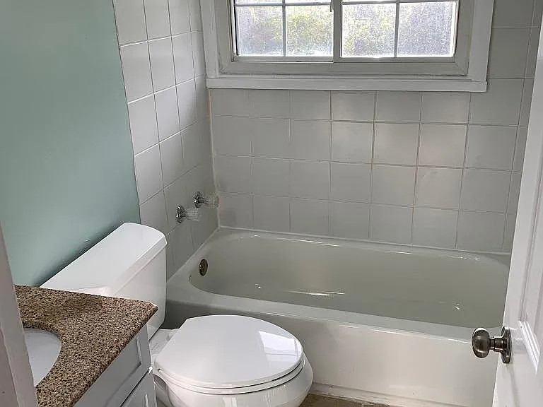 6019 Westbourne Dr — Photo 14