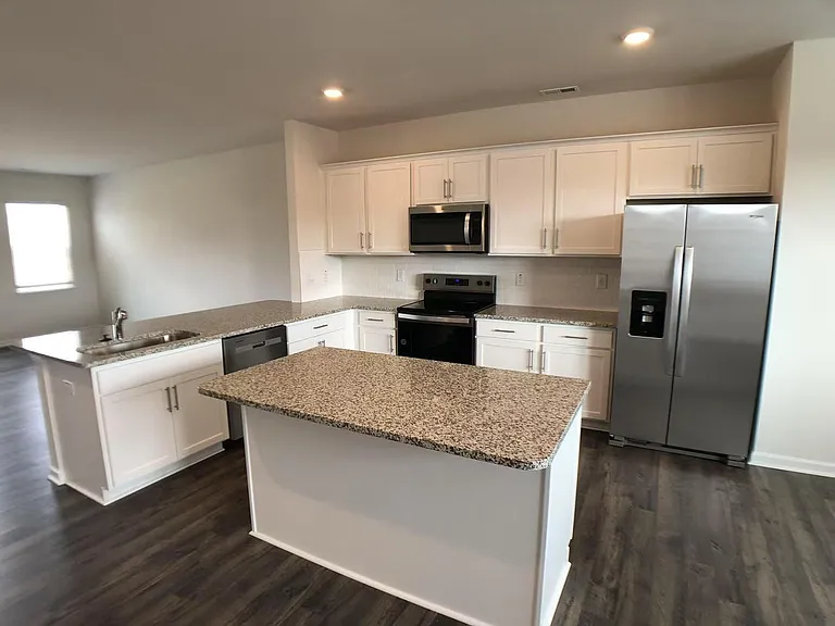 720 Dorset Stream Dr — Photo 4