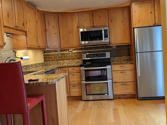 Kitchen - SS appliances; floating island (not pictured)