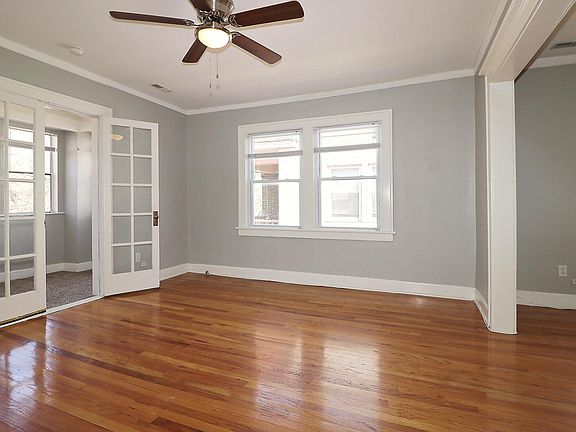 3rd image of 1805 W 41st St