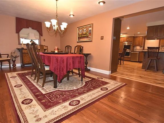 5th image of 5482 N Broad St