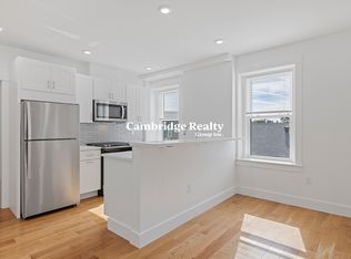 406 Columbia St #1T, Cambridge, MA 02141