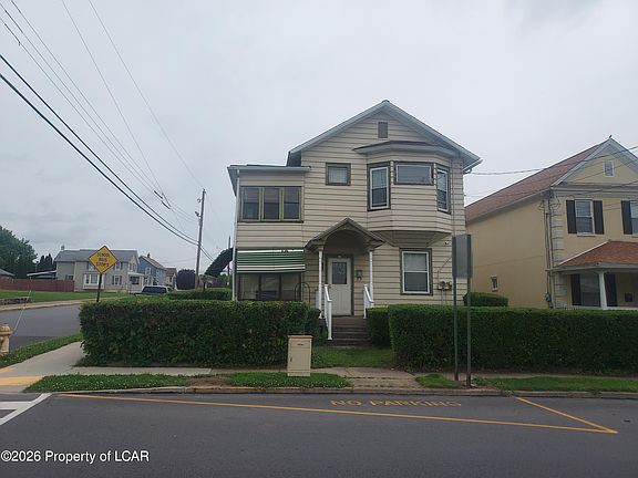 2nd image of 417 Bennett St