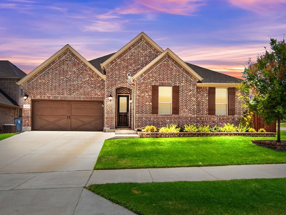 1st image of 15137 Gladstone Dr
