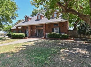 306 Burgett St, Forney, TX 75126