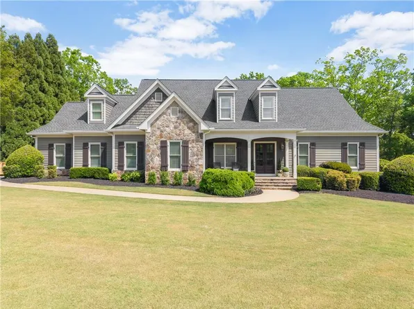 5611 Lanyard Ct, Gainesville, GA 30504