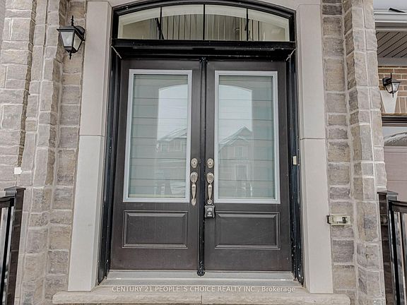 2nd image of 587 Kleinburg Summit Way