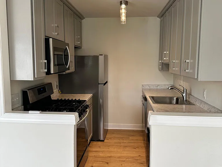 4570 Macarthur Blvd NW #207 — Photo 3
