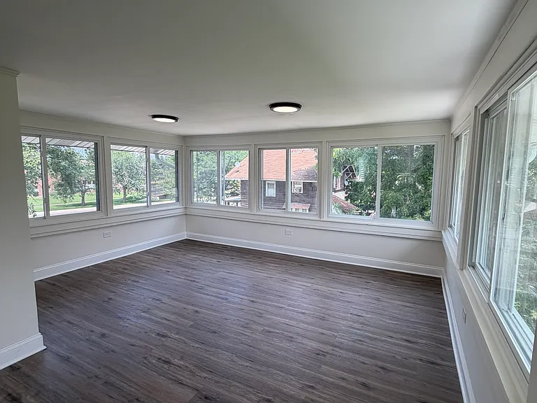 260 W Lincoln Hwy — Photo 34