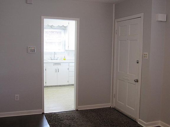 3rd image of 1008 S Howard St