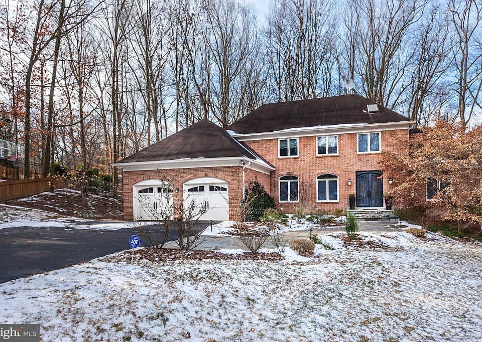 1st image of 1528 Poplar Pl