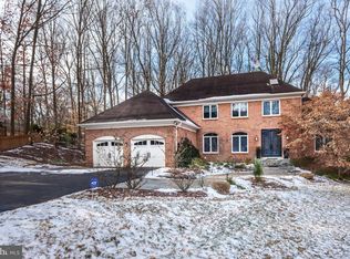 1528 Poplar Pl, Mc Lean, VA 22101