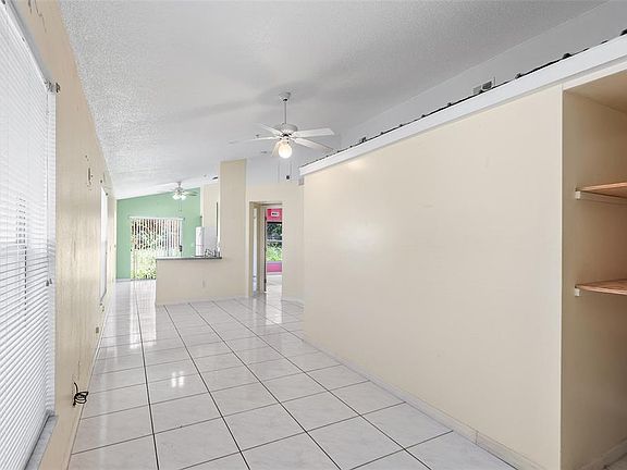 3rd image of 9616 HOLLYHILL DRIVE