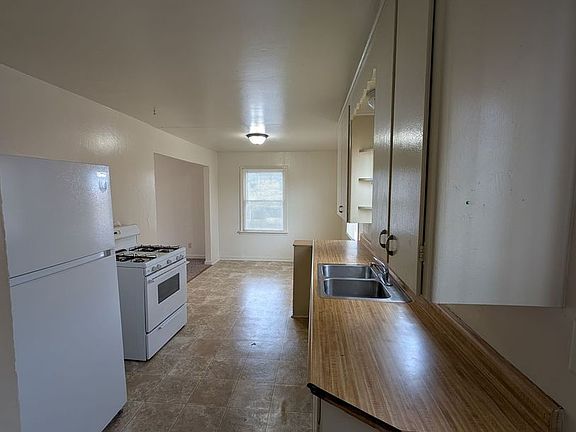 3rd image of 1076-1078 Julian St #1078-B