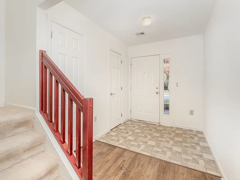 127 Cardinal Ln — Photo 6
