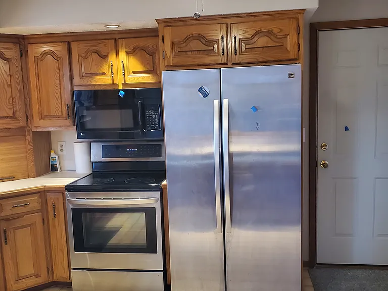 714 Manzanola Ln — Photo 3