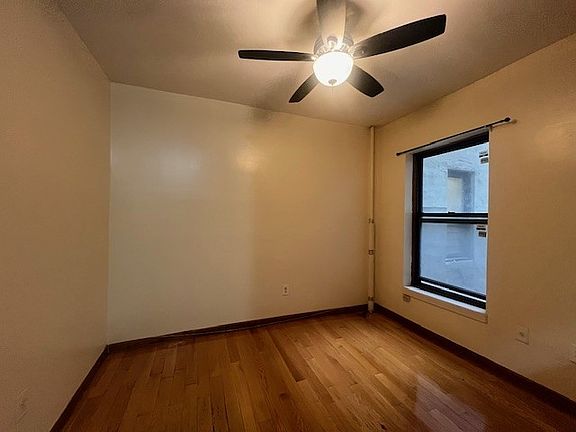 3rd image of 806 Park Pl #1F