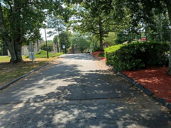 5th image of 3756 Mulkey Cir SW