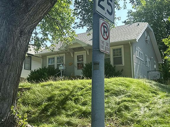2nd image of 2011 N 61st St