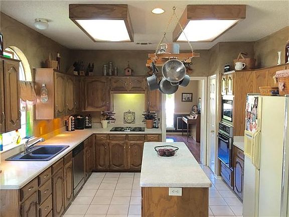 5th image of 1924 Silver Cloud Cir