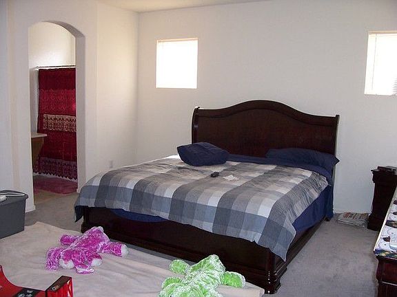 3rd image of 1111 E Ferrara St