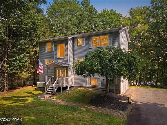 5th image of 176 Spruce Lake Dr