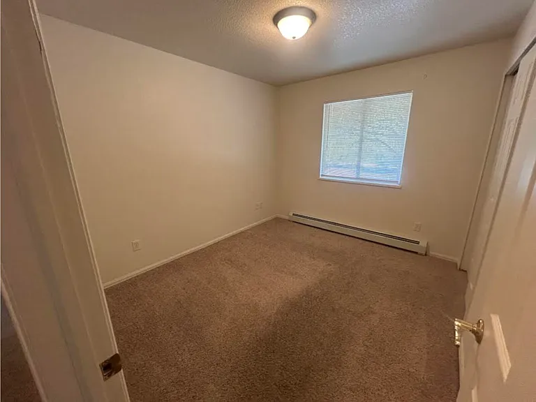 102 W Mesa Ave #B — Photo 5